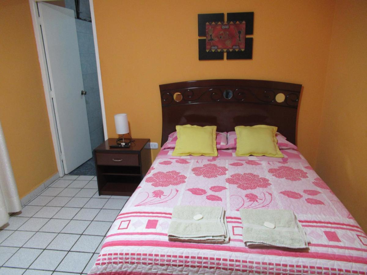 Kurmi Hostel Lima Airport Екстер'єр фото